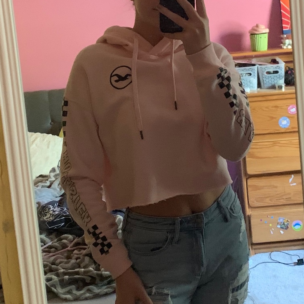 cropped hoodie